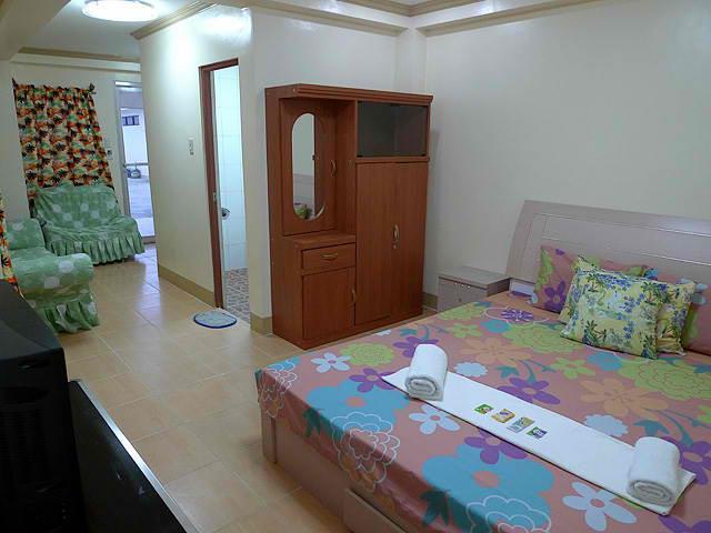 Island Tropic Hotel And Restaurant Alaminos Exterior photo